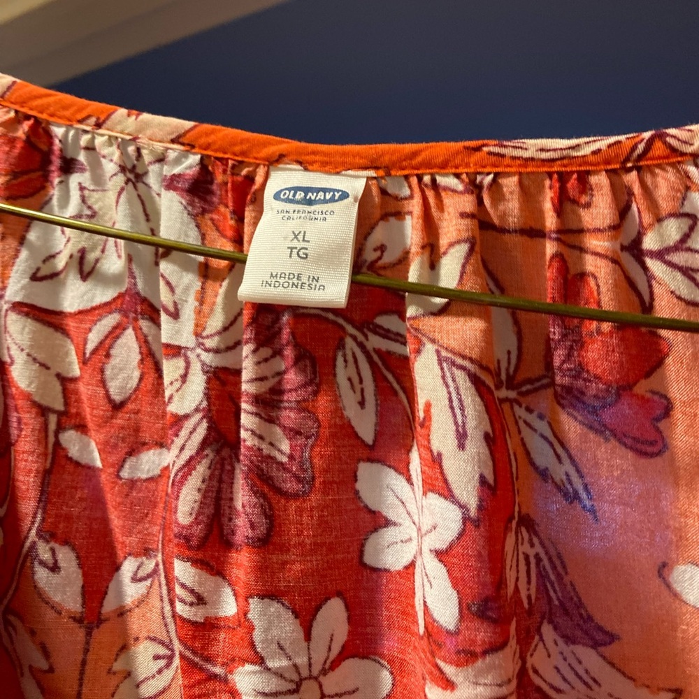 Old Navy Coral and White Floral Top with matching coral tank.